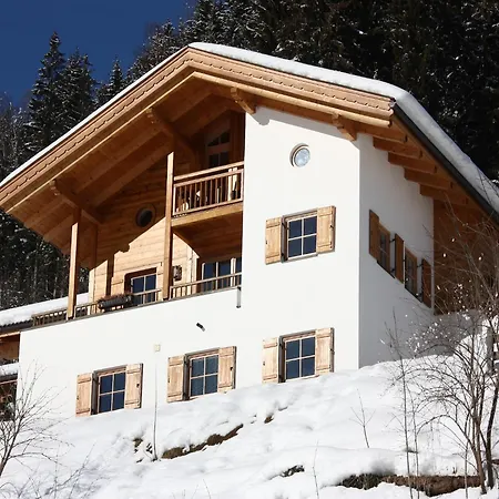 Detached Chalet A Short Walk From The Ski Bus With Connections To The Wildkogel And Zillertal Arena Σπίτι διακοπών *
